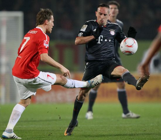 现得游刃有 现得游刃有